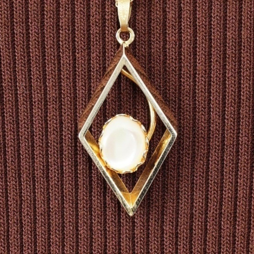 Vintage‎ Gold Tone Geometric Diamond Pendant Necklace Faux Moonstone MCM Style